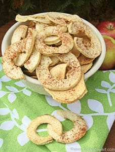 How to Make Homemade Apple Rings in the Dehydrator