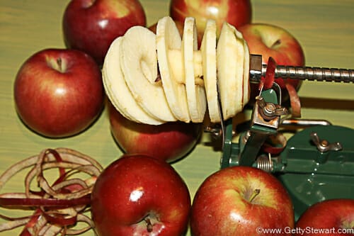 peeling and slicing apple rings