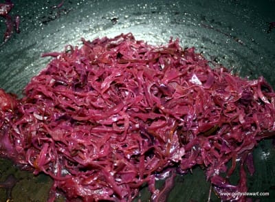 braised red cabbage finished