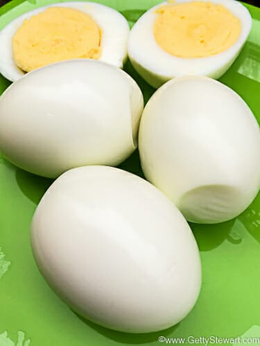smooth peeled eggs
