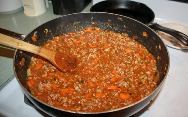 teach kids to cook spag sauce