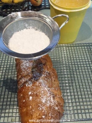 sprinkle stollen with icing sugar