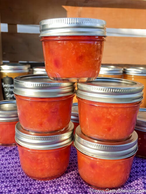 jars of cranberry mandarin jam