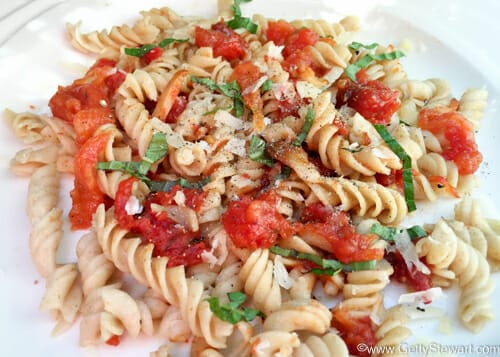 roasted tomatoes on pasta