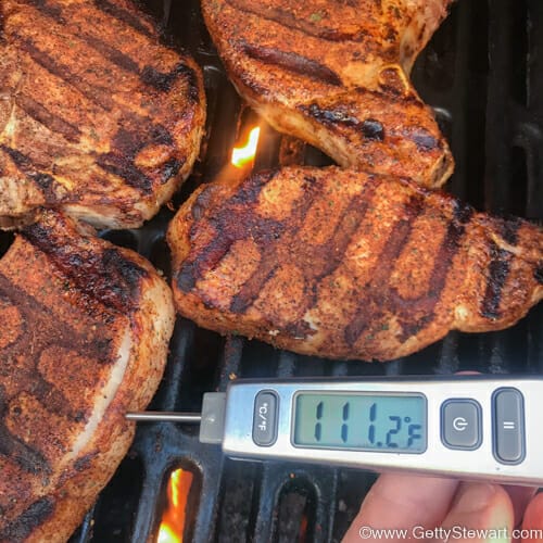 grilled pork chops temperature