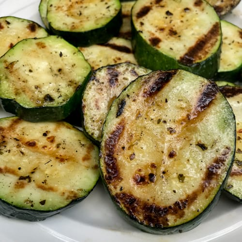 grilled zucchini on plate