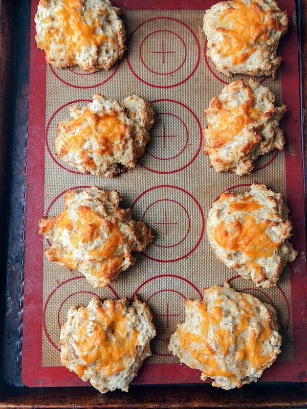 cheddar cheese biscuit baked tray