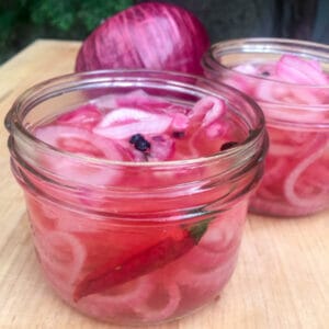 Quick Pickled Red Onions for the Fridge – No Processing