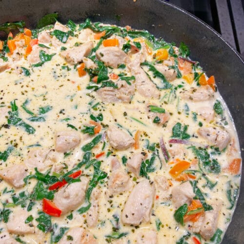 Creamy Chicken, Mushroom and Spinach Pasta - Quick and Easy