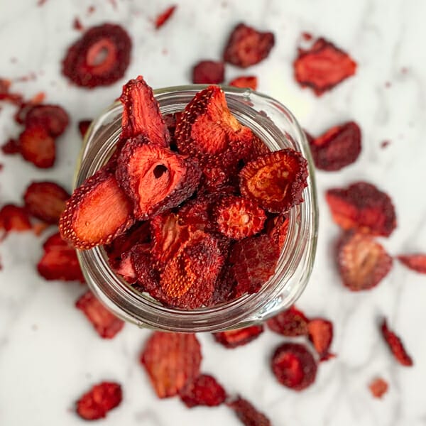 Tips nok vinder How to Dehydrate Strawberries in the Dehydrator - GettyStewart.com