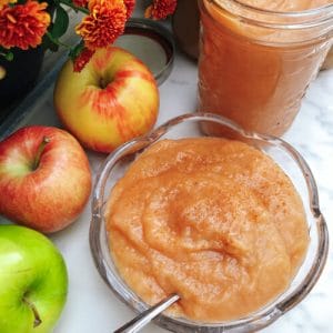 How to Make Applesauce – Two Ways for Smooth or Chunky Sauce