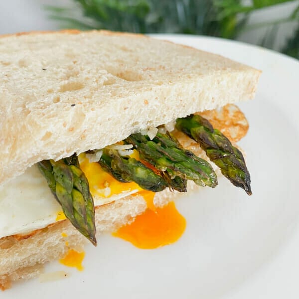 asparagus and egg sandwich
