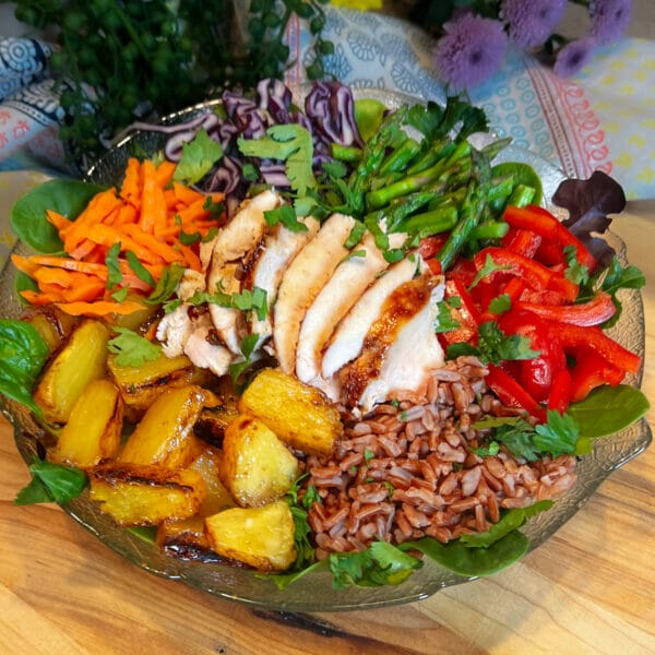 grilled pineapple bowl with red rice