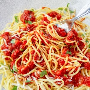 Tomato Sauce from Canned Tomatoes – Quick and Easy