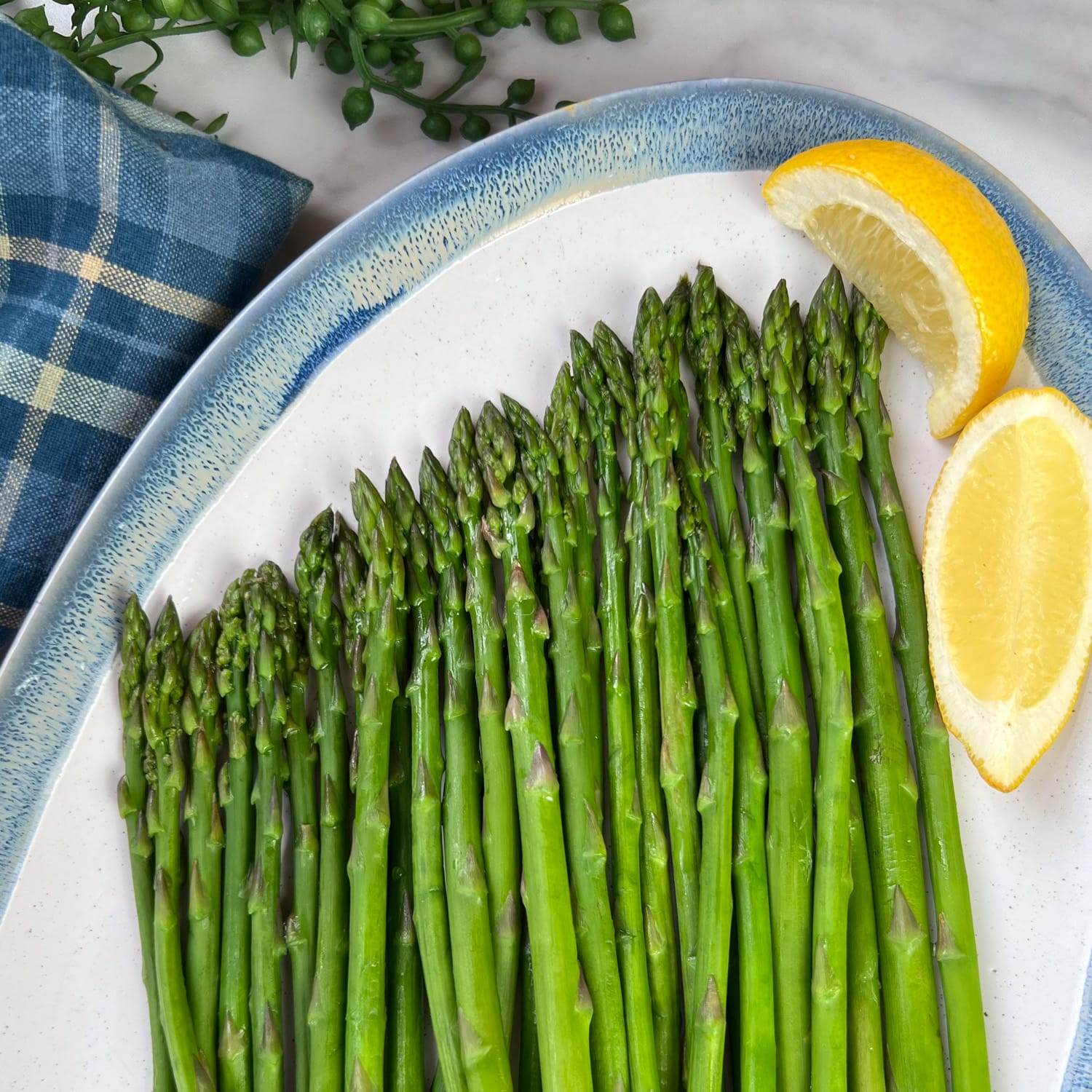 How to Pan Steam Asparagus without a Basket - GettyStewart.com